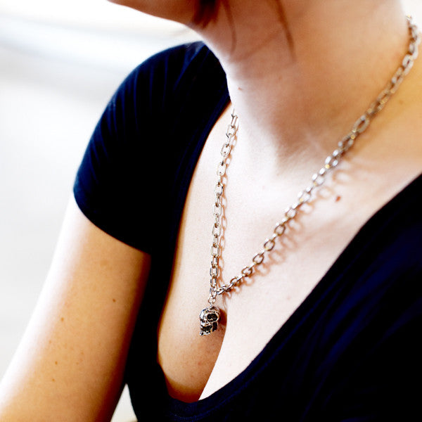 Terminator T-800 Endoskeleton Skull Cable Chain Pendant